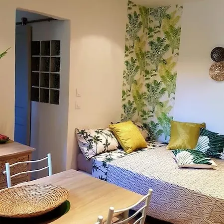 Reve De Coco, Le Port A Pied * Sanary-sur-Mer